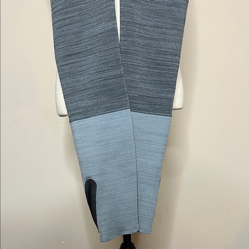 Nike Women's Dri Fit Gray and Blue Training Tights - Picture 10 of 17